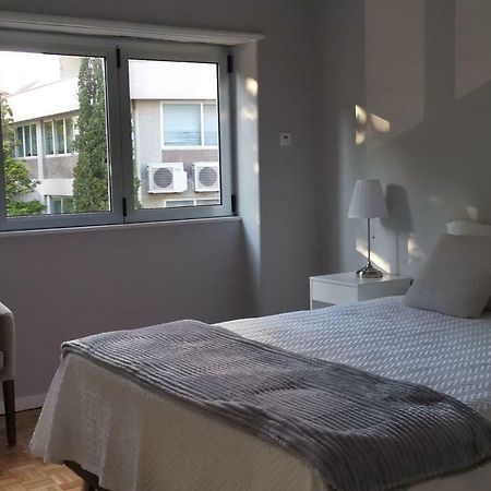Grey Apartment Braga Bagian luar foto