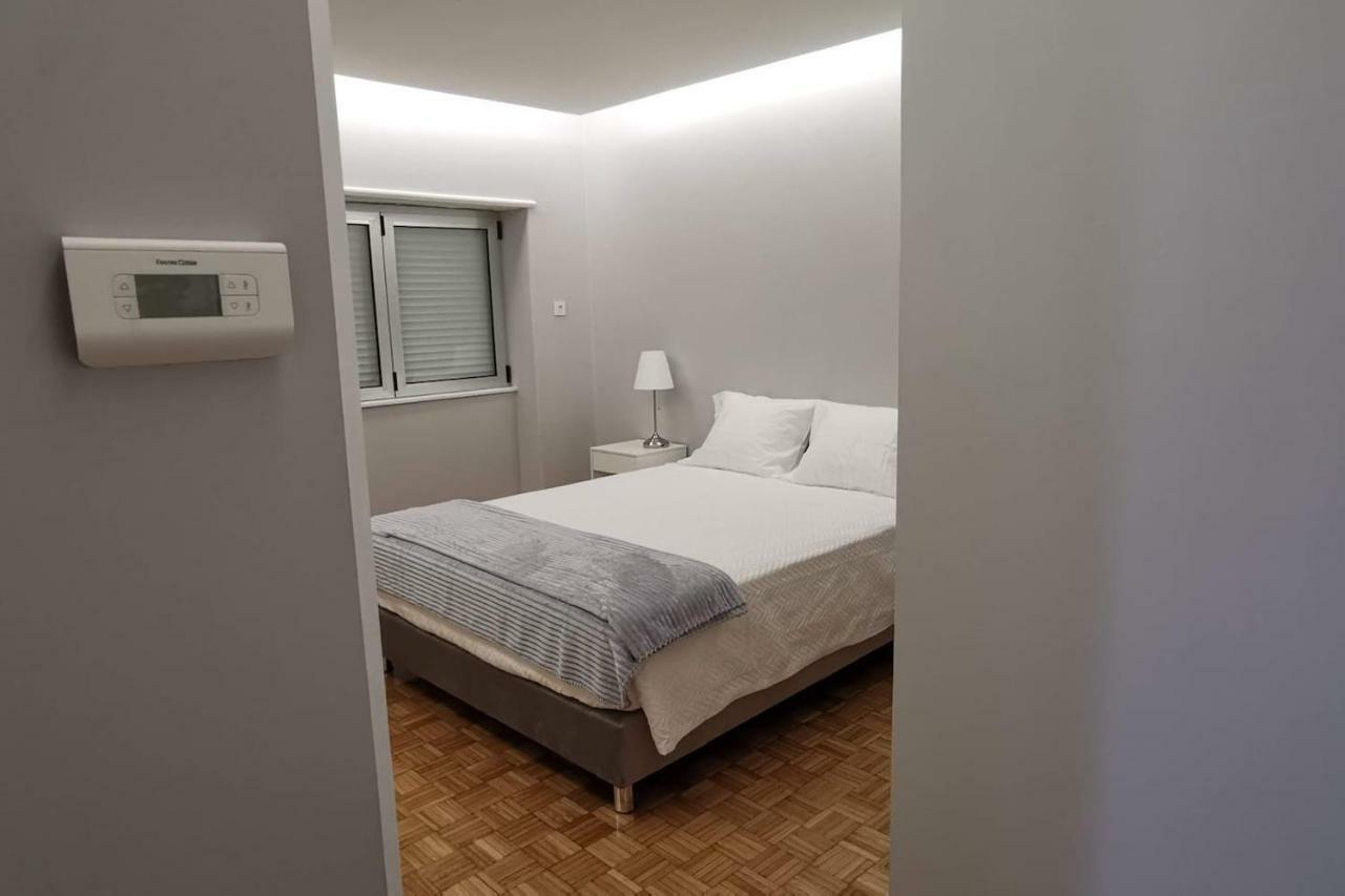 Grey Apartment Braga Bagian luar foto