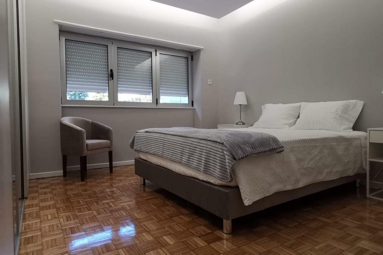 Grey Apartment Braga Bagian luar foto
