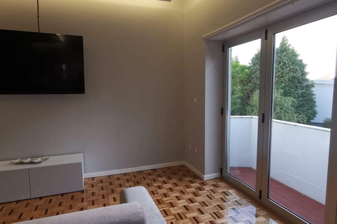Grey Apartment Braga Bagian luar foto